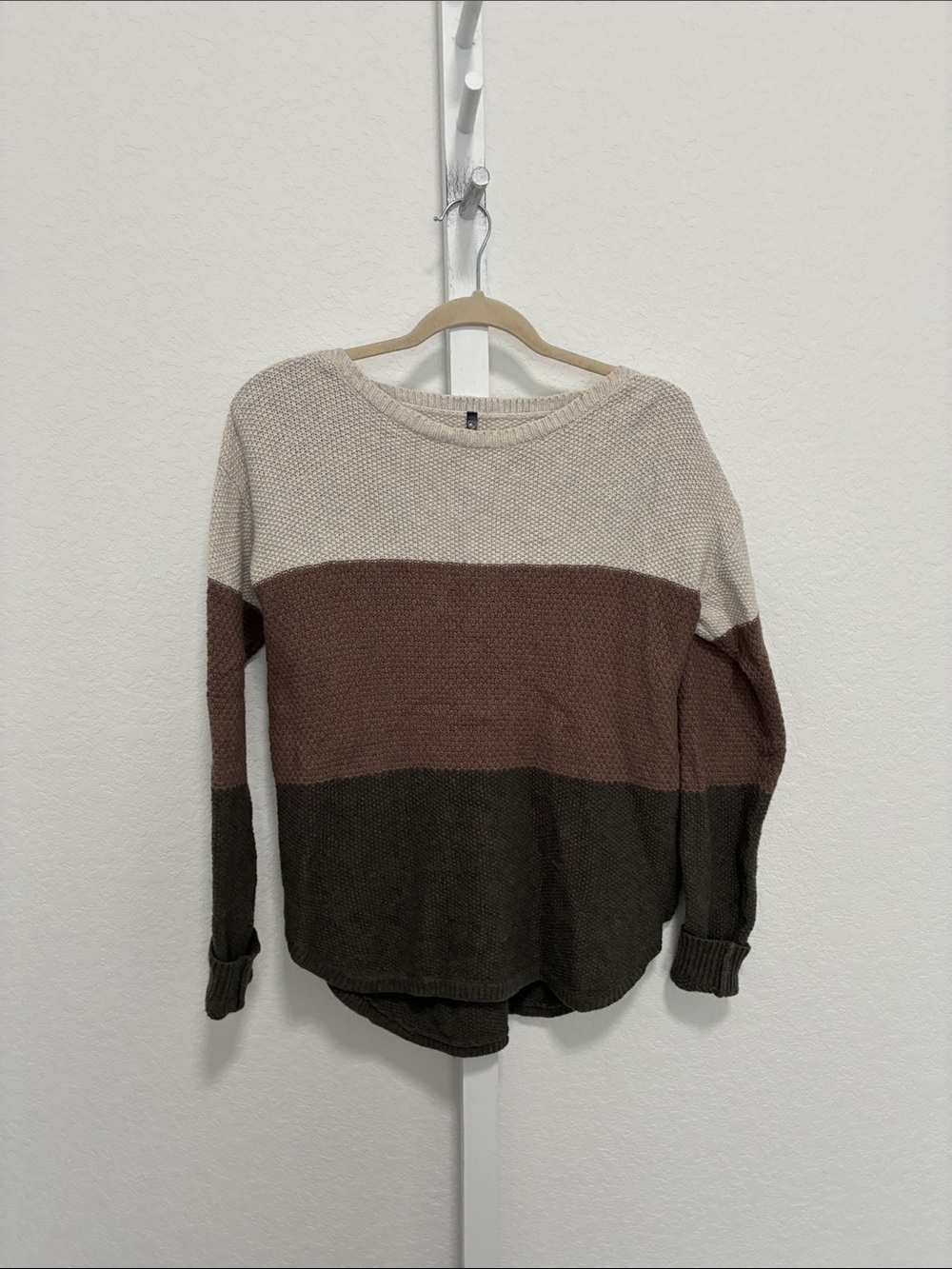 Kuhl Bella Colorblock Knit Sweater in Beige, Brown & Dark Gray